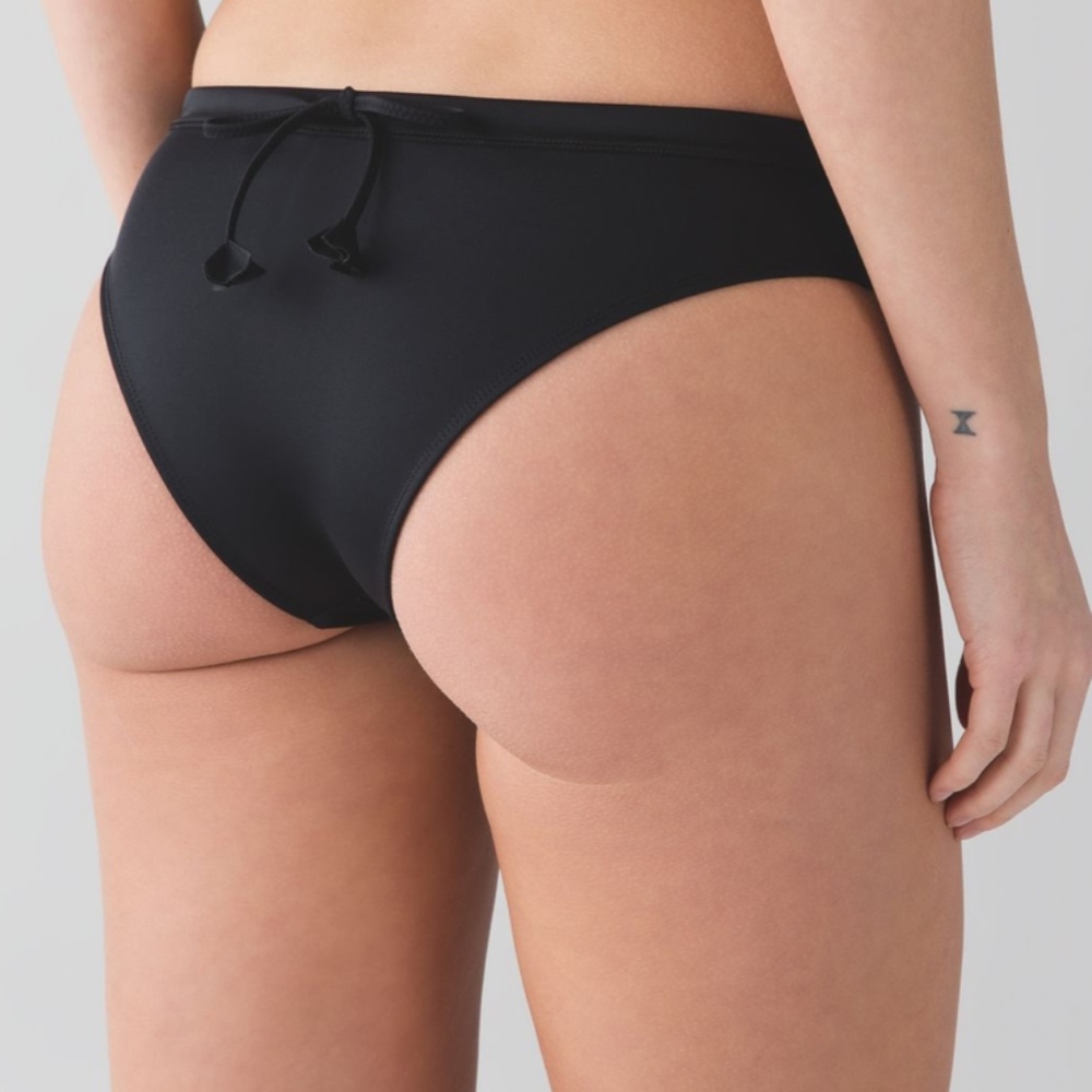 Lululemon Be Cheeky Bottom